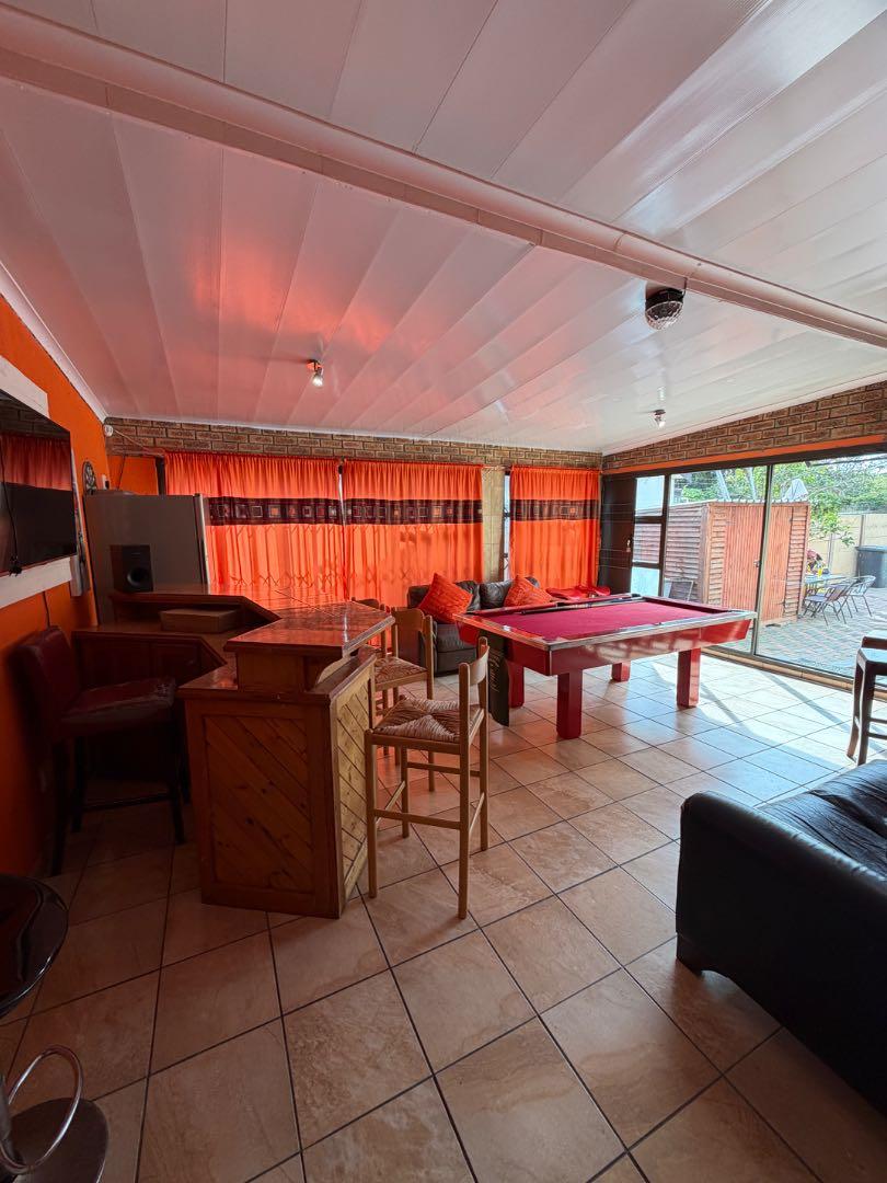 5 Bedroom Property for Sale in Elim Western Cape